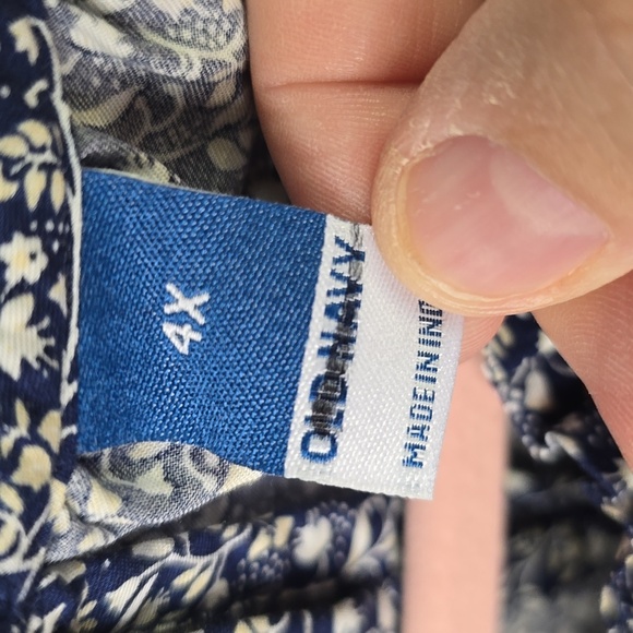 Old Navy Navy Blue Floral Blouse With Cutout, Plus Size 4X, NWOT - Picture 3 of 5